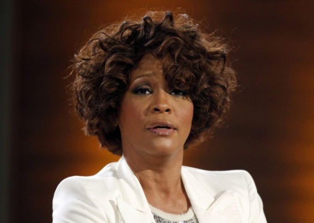 Whitney_Houston_010-680x483