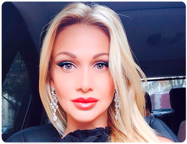viktoriya-lopyreva-sdelala-kukolnyj-makiyazh