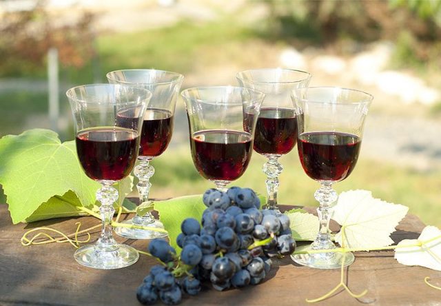 65927-nastoyaschee-gruzinskoe-vino-optom-2014