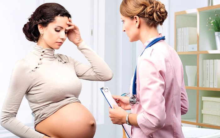 Выделения коричневого цвета при беременности на ранних сроках