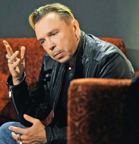 Гарик Сукачев бросил пить ради семьи Гарик Сукачев бросил пить ради семьи