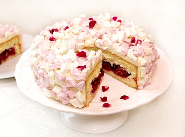 Торт из готовых бисквитных коржей рецепт с фото пошагово