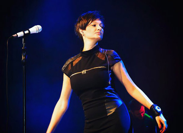 Виктория Талышинская на сцене