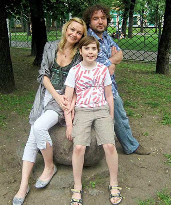 Ксения Энтелис с первым мужем Александром Виста и сыном