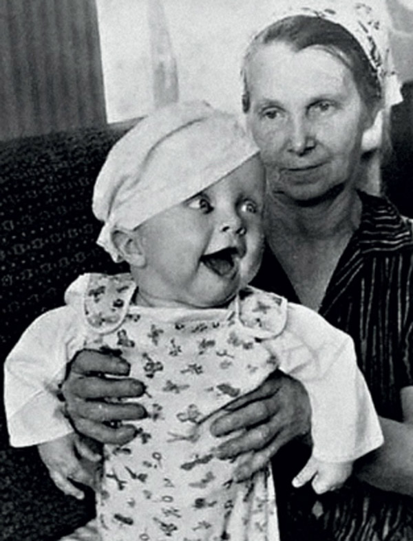 Василий Аксенов в детстве