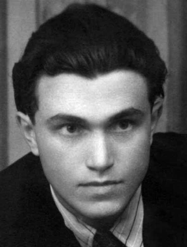 Василий Аксенов в молодости