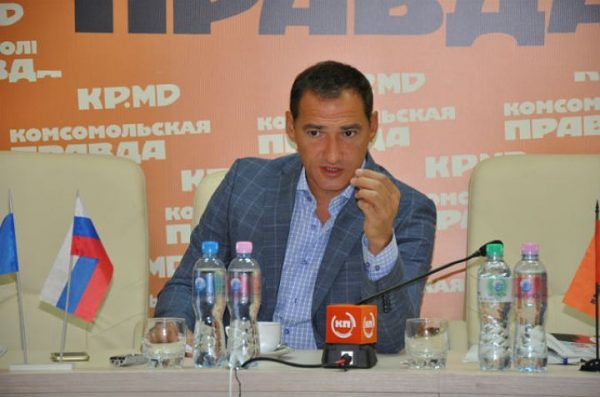 Роман Бабаян дает интервью