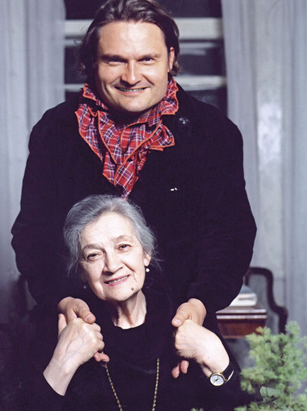 Александр Васильев со своей мамой