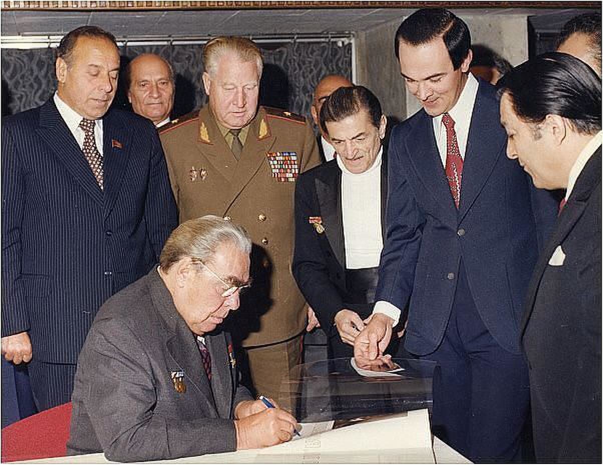Муслим Магомаев С советскими руководителями того времени