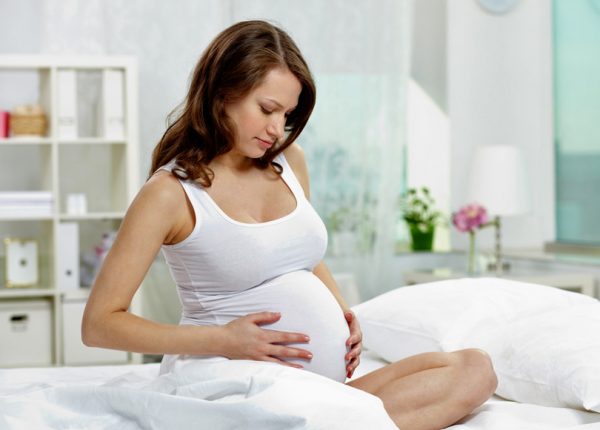 Не желательно употреблять тимьян во время беременности