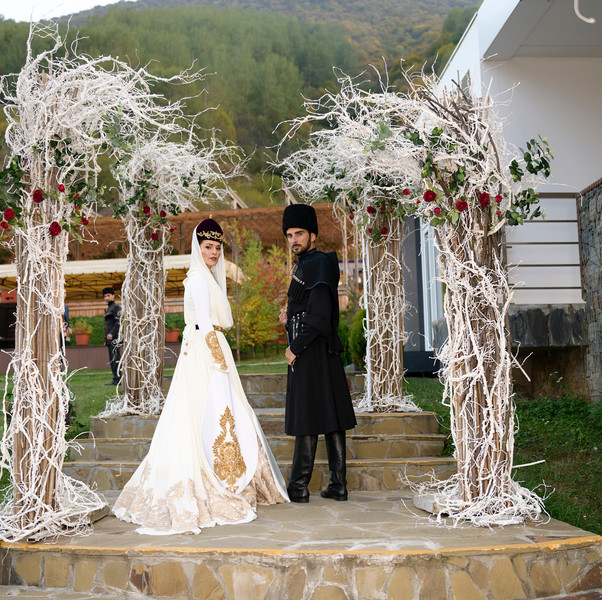 Свадьба Сати Казановой в Осетии: первые фото из торжества