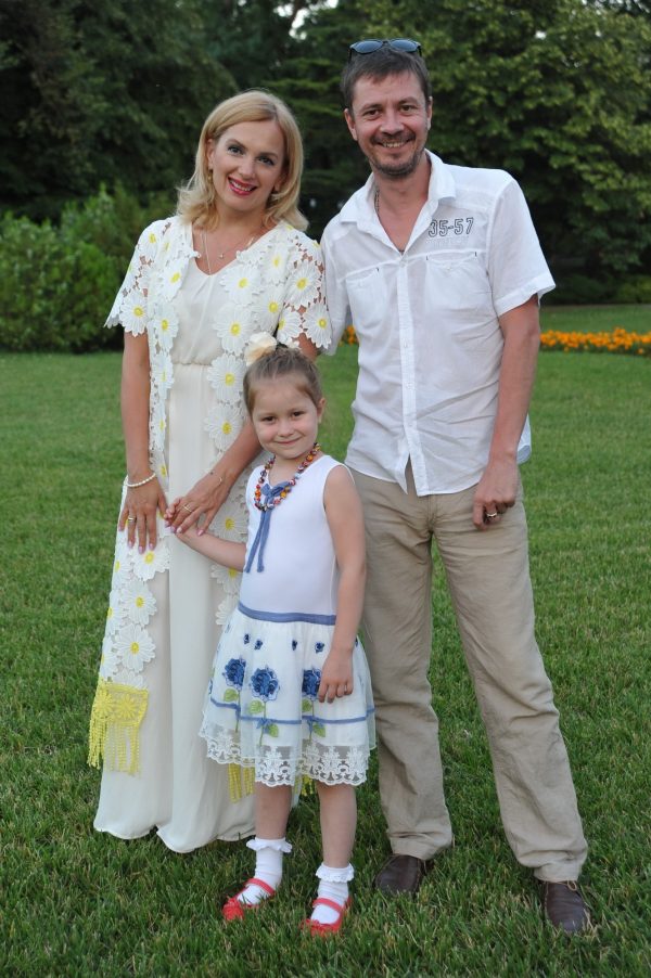 Илья Древнов с семьей