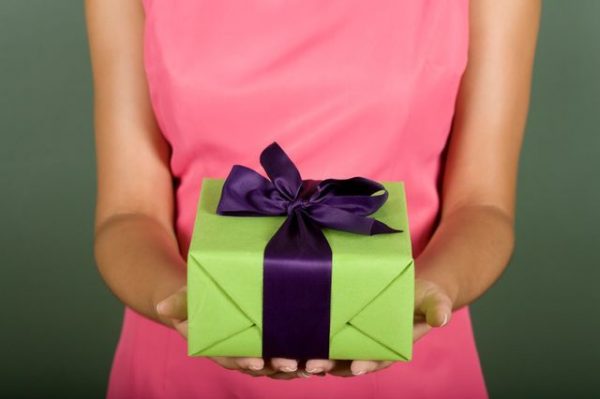 Что подарить мужу на день рождения оригинальное и недорогое: список подарков