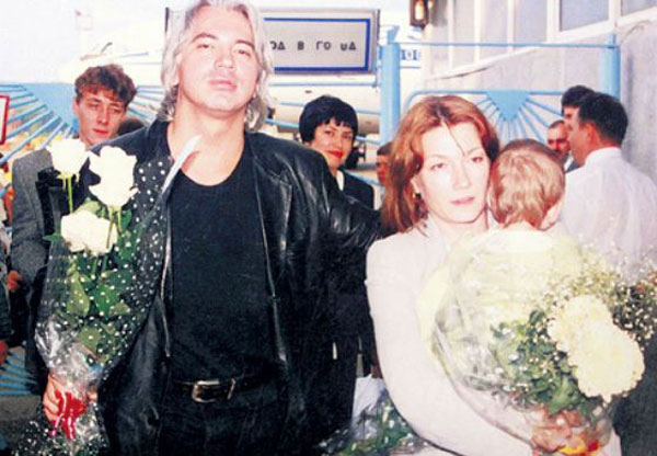 Дмитрий Хворостовский в первой женой Светланой и ее дочерью от первого брака
