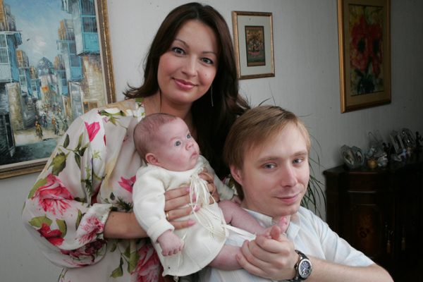 А. А. Масляков с женой и дочкой