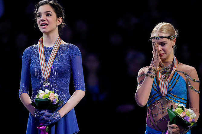Медведева выиграла золото чемпионата мира