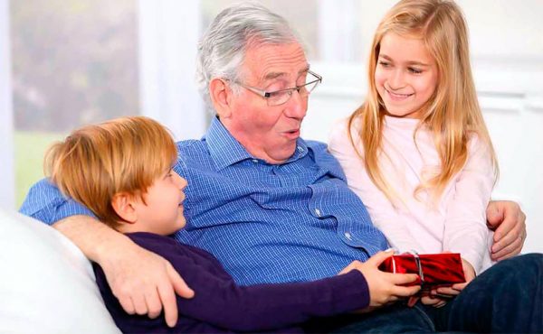 Подарите свое внимание любимому дедушке на Новый год