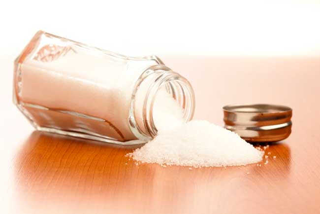 Добавлять соль стоит в минимальных количествах