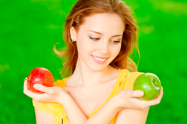 Яблоки имеют большое количество витаминов