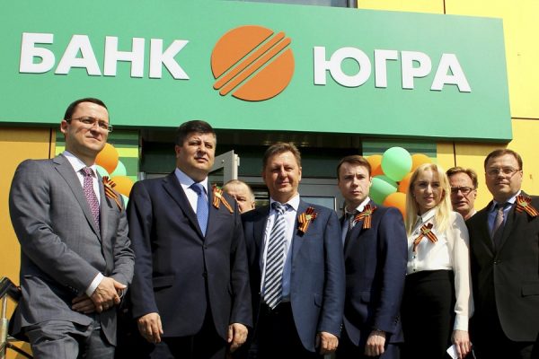Алексей Хотин владеет 52 акций банка 