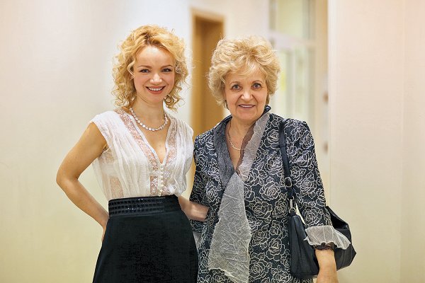 Виталина со своей мамой