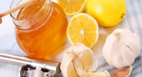 Чеснок, мед и лимоны для очищения сосудов