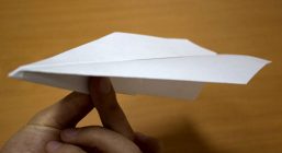 Как сделать из бумаги самолет который летает 100 метров