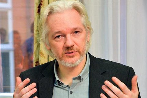 Ассанж заявил, что Трампу не дадут выиграть на выборах