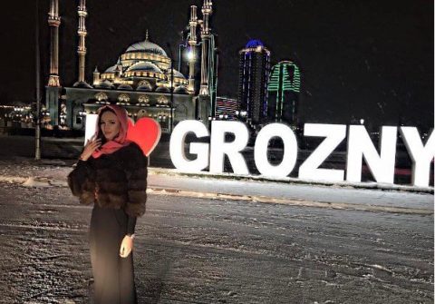 Бузова показала своего принца на белом коне