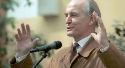 Актер Василий Лановой: биография, личная жизнь, дети фото