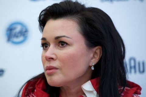Актрису Заворотнюк могут признать банкротом