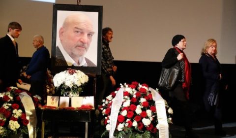 Вдова устроила скандал на похоронах актера Петренко