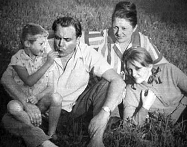 Евгений Матвеев: биография, личная жизнь, дети