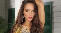 Анна Калашникова отправилась на море с сыном