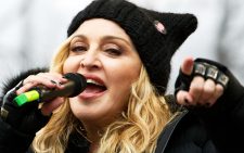 Мадонна высказалась против съёмок фильма о себе