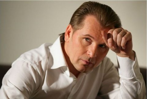 Александр Малинин обвинил вторую жену своего отца во лжи