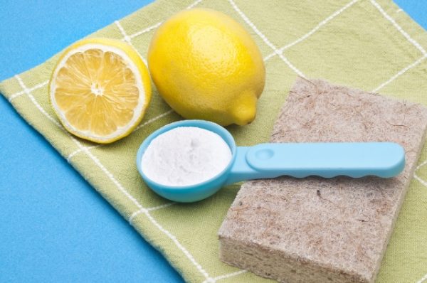 Как очистить сковороду солью и лимонной кислотой