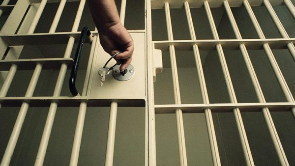 Амнистия для заключенных должна быть утверждена президентом РФ