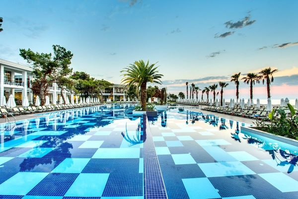 Пятизвездочный отель Kempinski The Dome