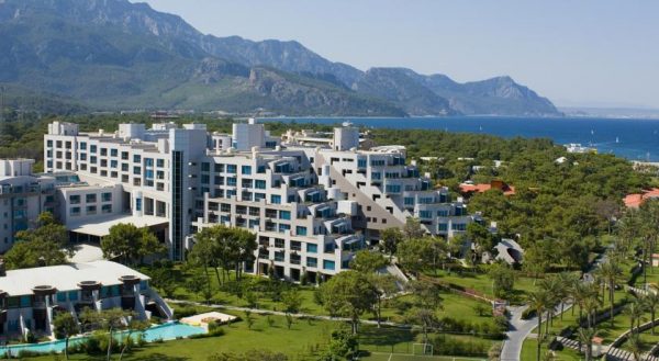 Пятизвездочный отель Rixos Sungate