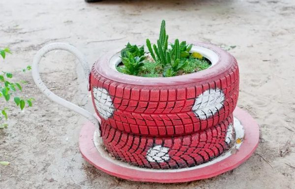 Клумба в виде чашки