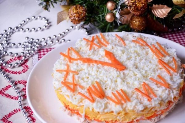 Sałatki w formie dzwonków noworocznych