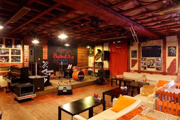 Rhythm & Blues cafe