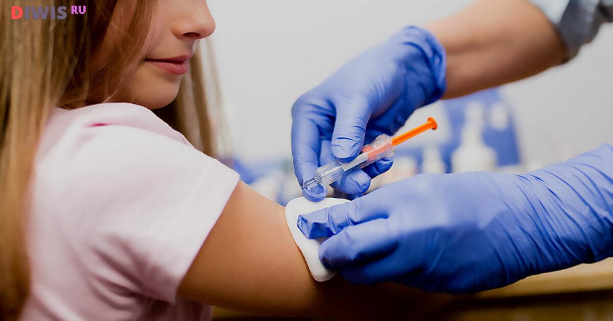Прививки детям до года в России