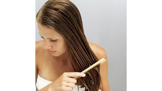Как высушить волосы без фена быстро, эффективные советы