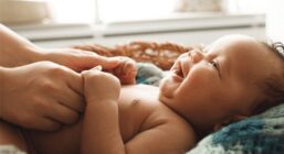 Что сделать, чтобы новорожденный прокакался
